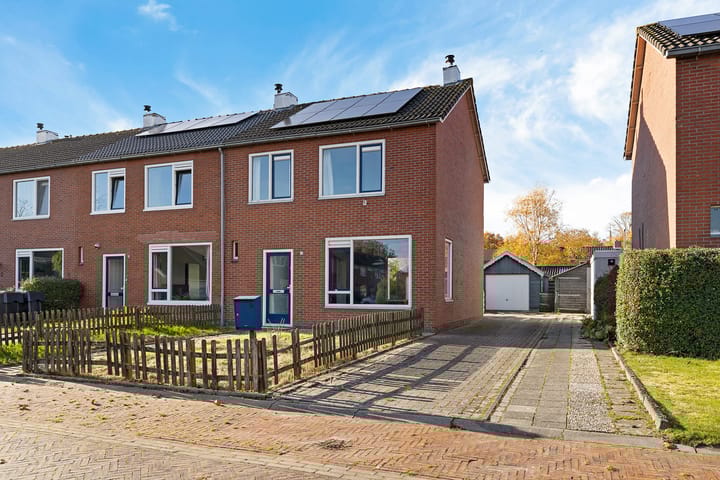 John F Kennedy-laan 18 in Usquert foto