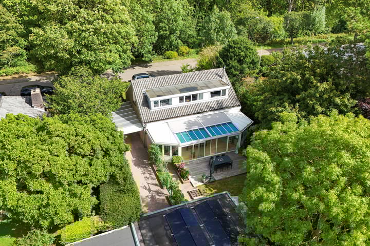 John F. Kennedylaan 241 in Rijswijk foto