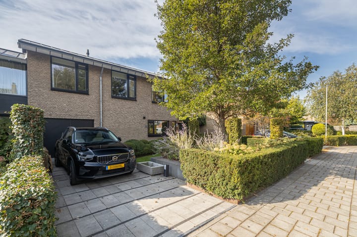 John F. Kennedylaan 6 in Bergschenhoek foto