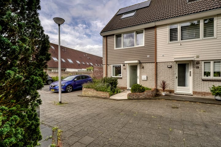 Joke Smitstraat 15 in Alphen aan den Rijn foto