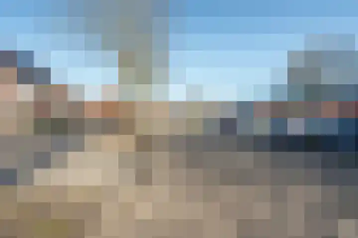 Jol 17 17 33 Lelystad thumbnail 49