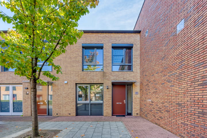 Joop den Uylhof 15 in Veenendaal foto