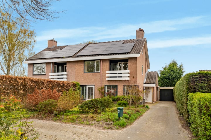 Joost Ivanghlaan 3 in Bergen (NH) foto