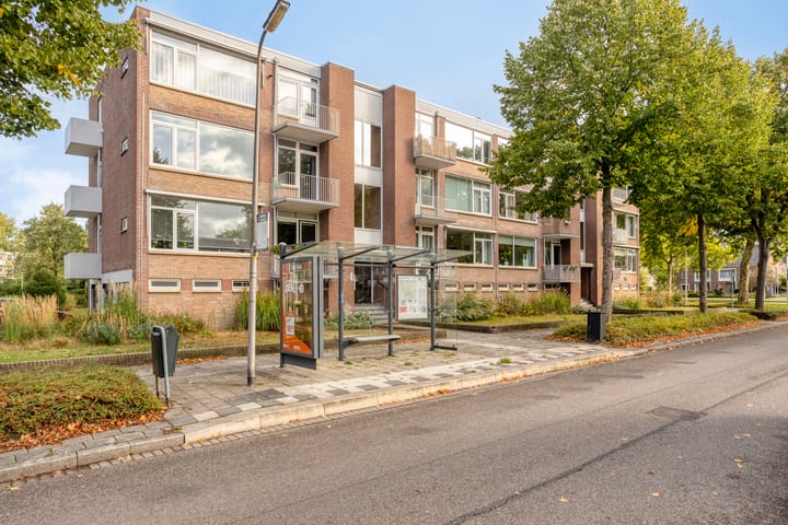 Joost van den Vondellaan 22 in Deventer foto