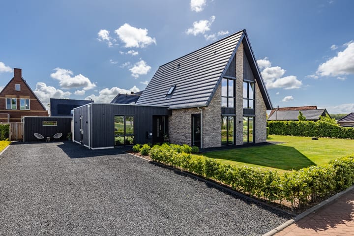 Jorrit Biermastrjitte 16 in Dongjum foto