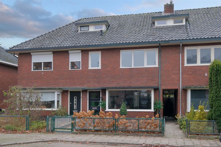 Josef Haydnlaan 22 in Hengelo foto