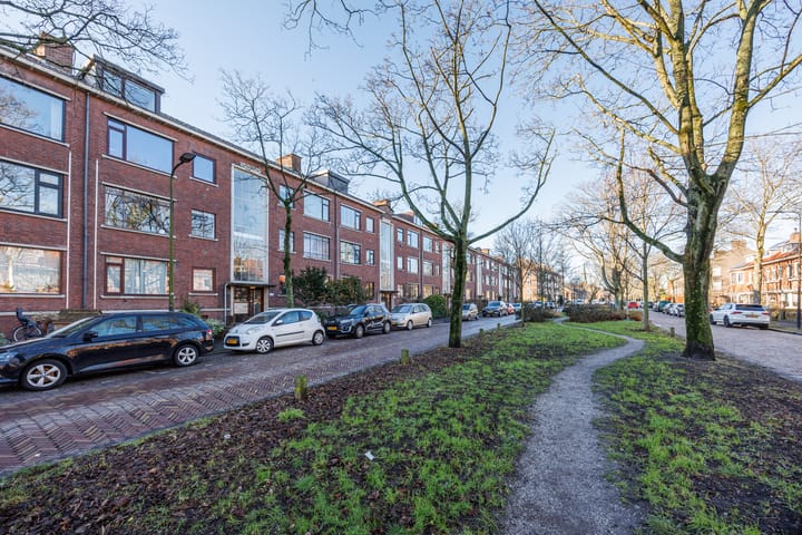 Jozef Israëlslaan 220 in Rijswijk foto