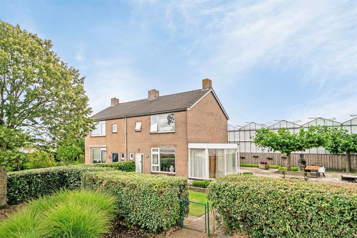 Juckemaleane 6 in Sexbierum foto