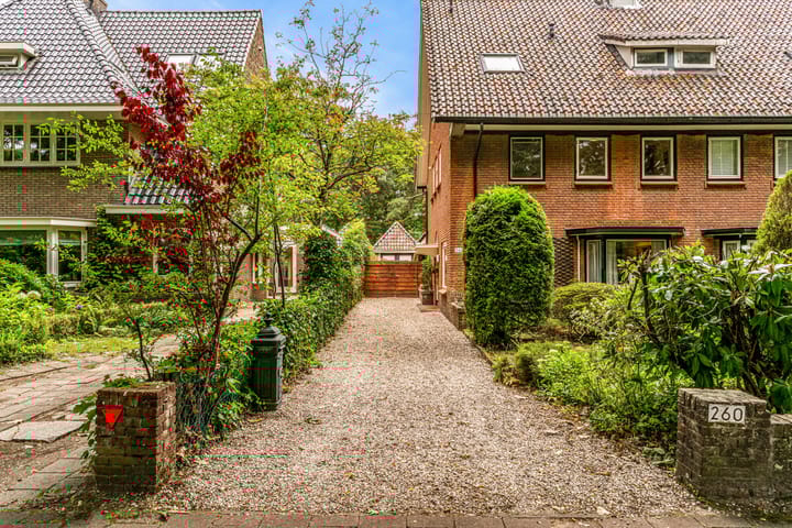 Julianalaan 260 in Bilthoven foto