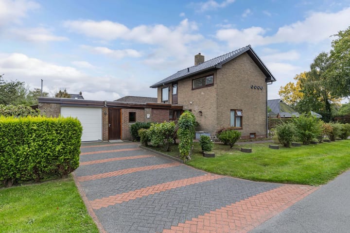 Foto van woning Julianalaan 2A, Buitenpost