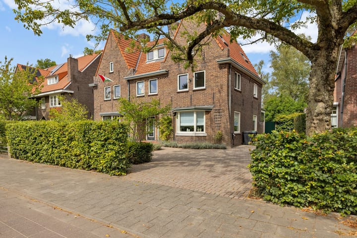 Julianalaan 36 in Helmond foto