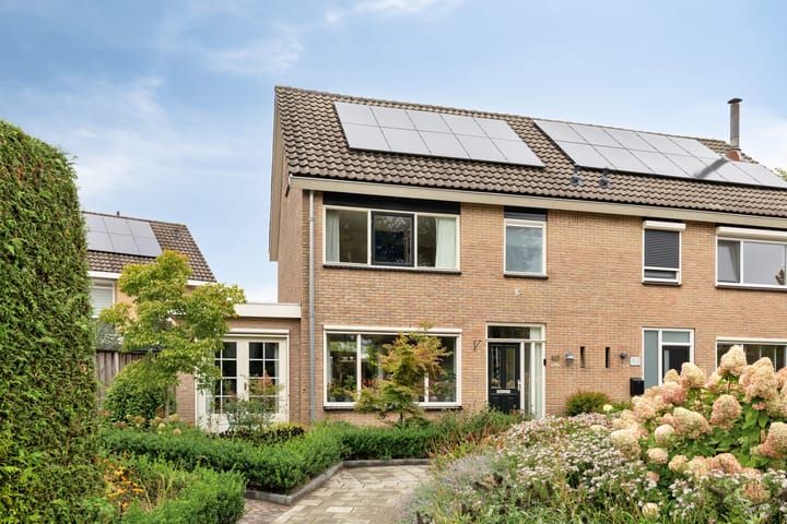 Julianastraat 147 in Haaksbergen foto