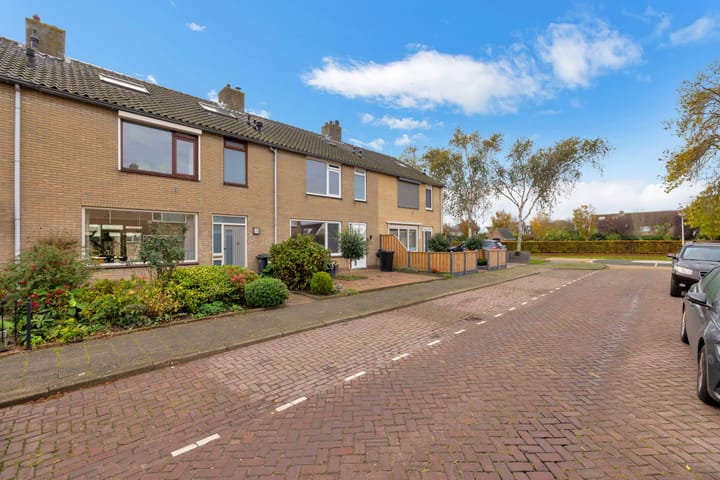 Julianastraat 19 in Oudenhoorn foto