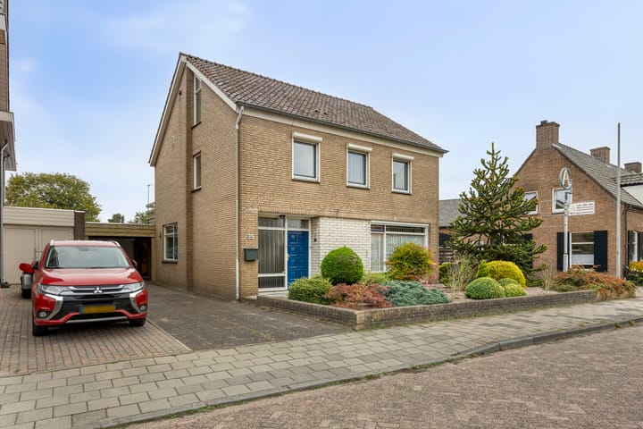 Julianastraat 35 in Berlicum foto