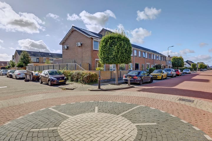 Julianastraat 69 in Zuidland foto