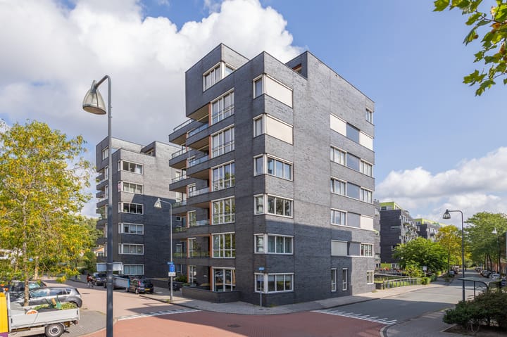 Julius Caesarlaan 30 in Leiden