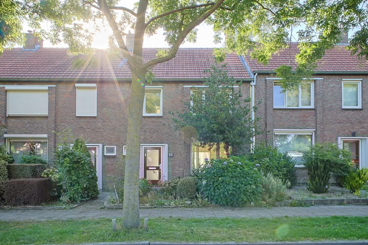 Jupiterstraat 60 in Geleen foto
