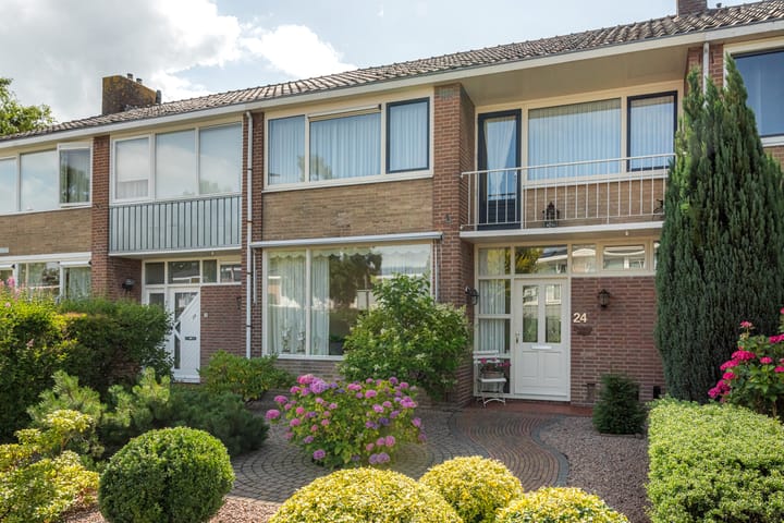 K R Poststraat 24 in Heerenveen foto