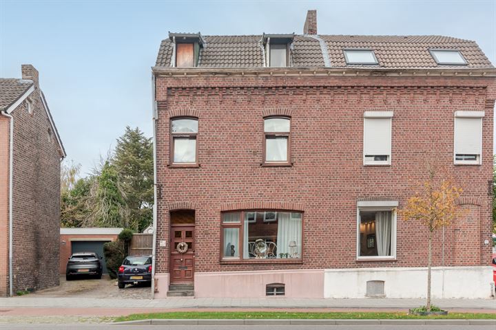 Kaalheidersteenweg 12 in Kerkrade foto