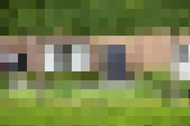 Kaar 8 Riel thumbnail 5