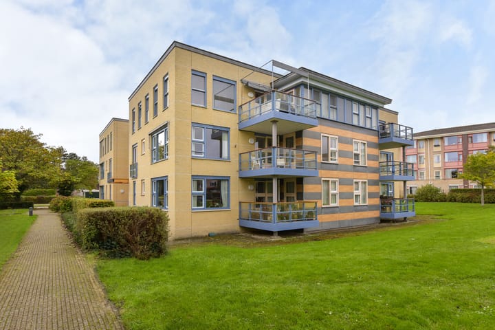 Kamerlingh Onneslaan 135D in Badhoevedorp foto