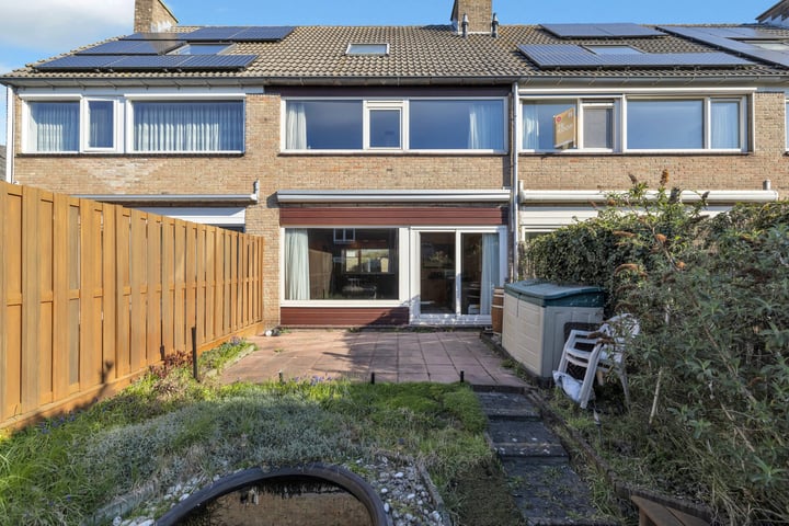 Kamperfoeliestraat 3 in Landsmeer