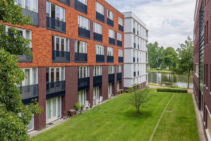 Kamperlaan 142 in Haarlem foto