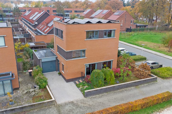 Kanaaljuffer 2 in Enschede foto