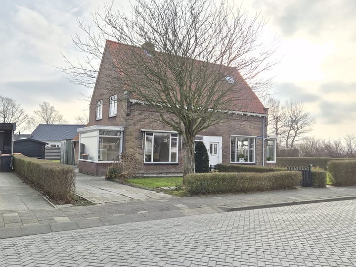 Kanaalkade 3 in 't Zand