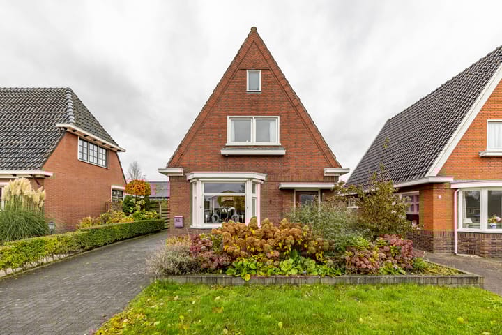 Kanaalstraat 48 in Roden foto