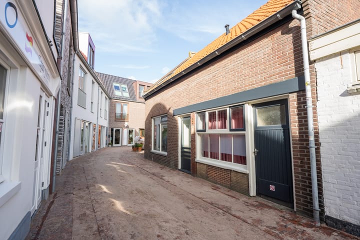 Kantoorstraat 10 in Den Burg foto