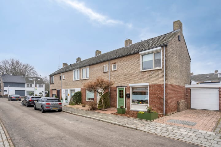 Karbindersdreef 24 in Maastricht