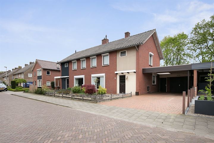 Kardinaal de Jongstraat 23 in Harbrinkhoek foto