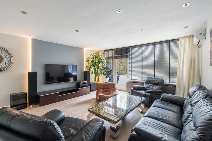 Kardoenhof 57 in Hoogvliet Rotterdam foto