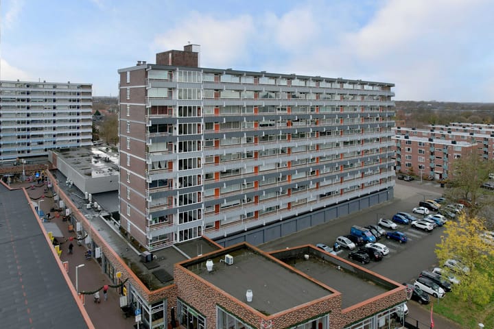 Karel de Grotelaan 132 in Deventer foto