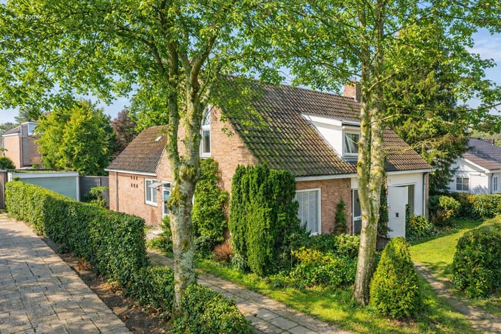 Karel de Grotelaan 84 in Bergen (NH)