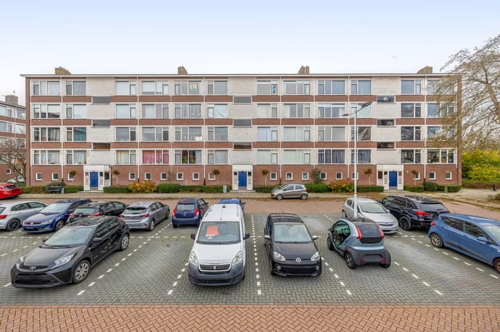 Karel Doormanlaan 121 in Zoetermeer foto