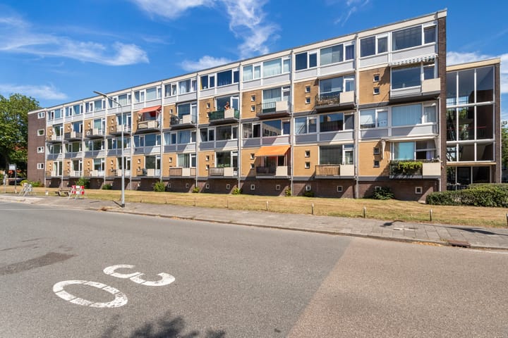 Karel Doormanlaan 408 in Hilversum foto