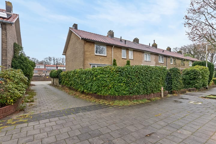 Karel Doormanlaan 77 in Bussum