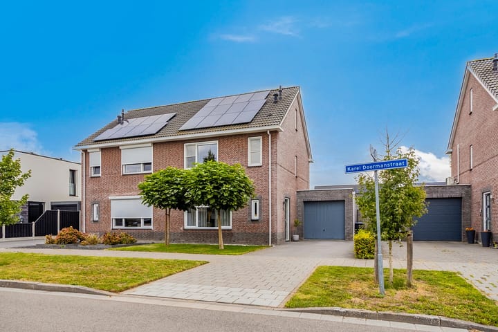 Karel Doormanstraat 25 in Kloosterzande foto