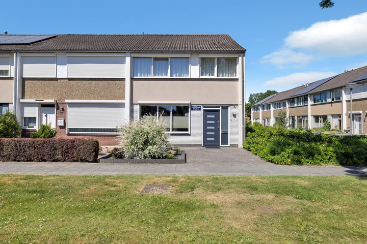 Karperlaan 16 in Helmond foto