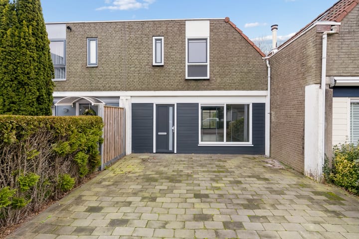 Karveel 50 13 in Lelystad foto