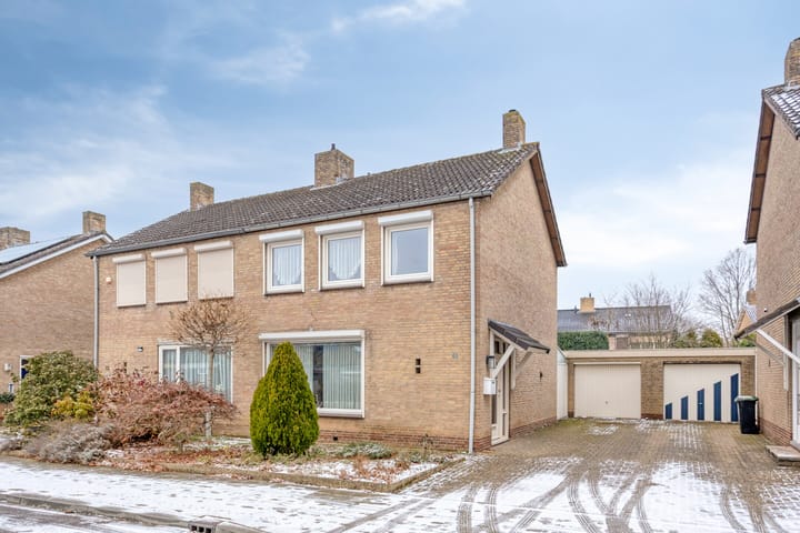 Kasteel Aerwinckelstraat 15 in Roermond foto