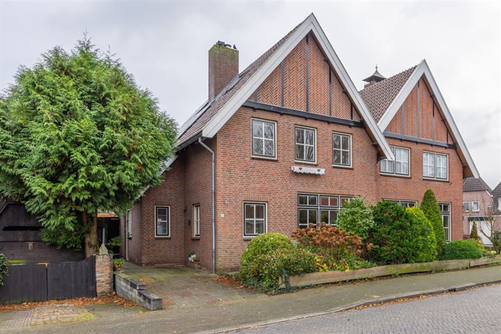 Kattenbothof 1 in Delden foto