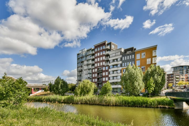 Kees van Dongenpad 21 in Diemen foto