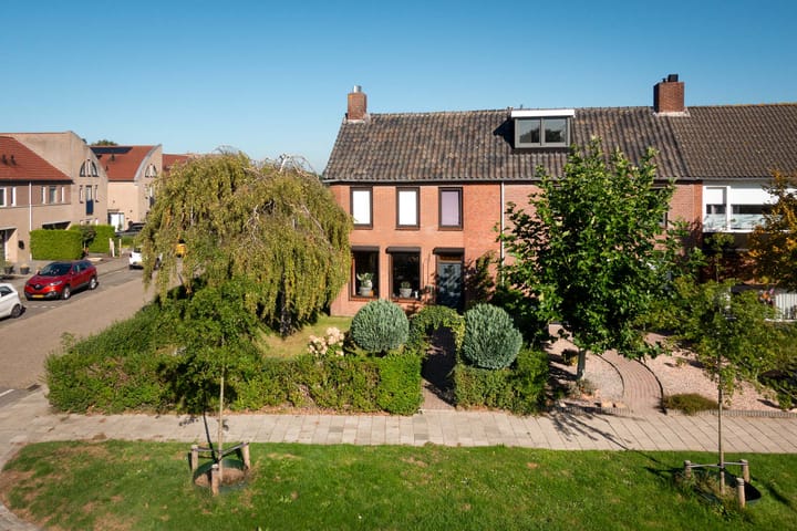 Keldermansstraat 40 in Wouw foto