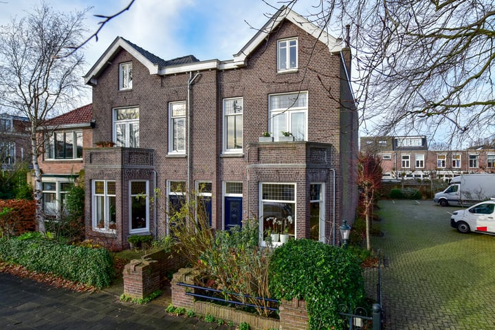 Kennemerstraatweg 132 in Alkmaar foto