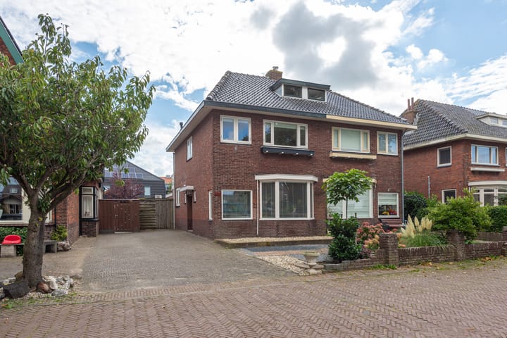 Kennemerstraatweg 558 in Heiloo foto