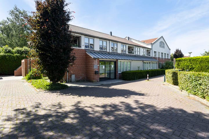 Kerkgaarde 12 in Abcoude foto