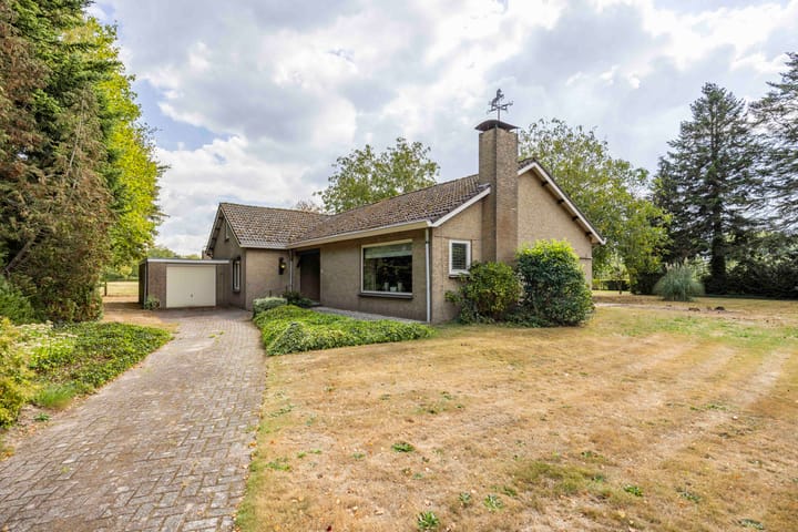 Kerkhovenbaan 4 in Heukelom foto